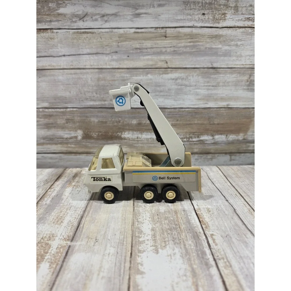 Vintage Tonka Bell‎ System Bucket Truck Diecast Metal Utility Vehicle White Tan